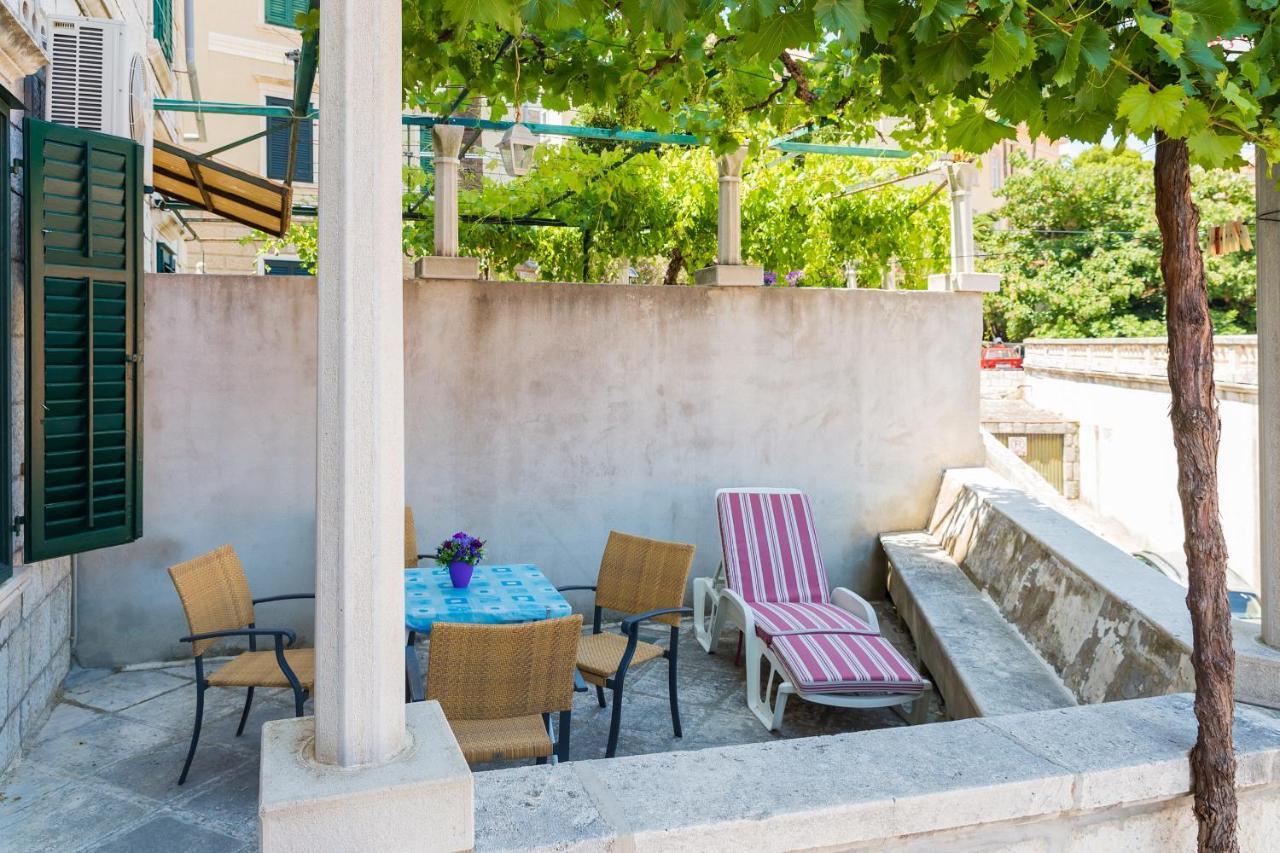 Apartment& Room Lukre / Apartment Lukre With Terrace Ragusa Esterno foto